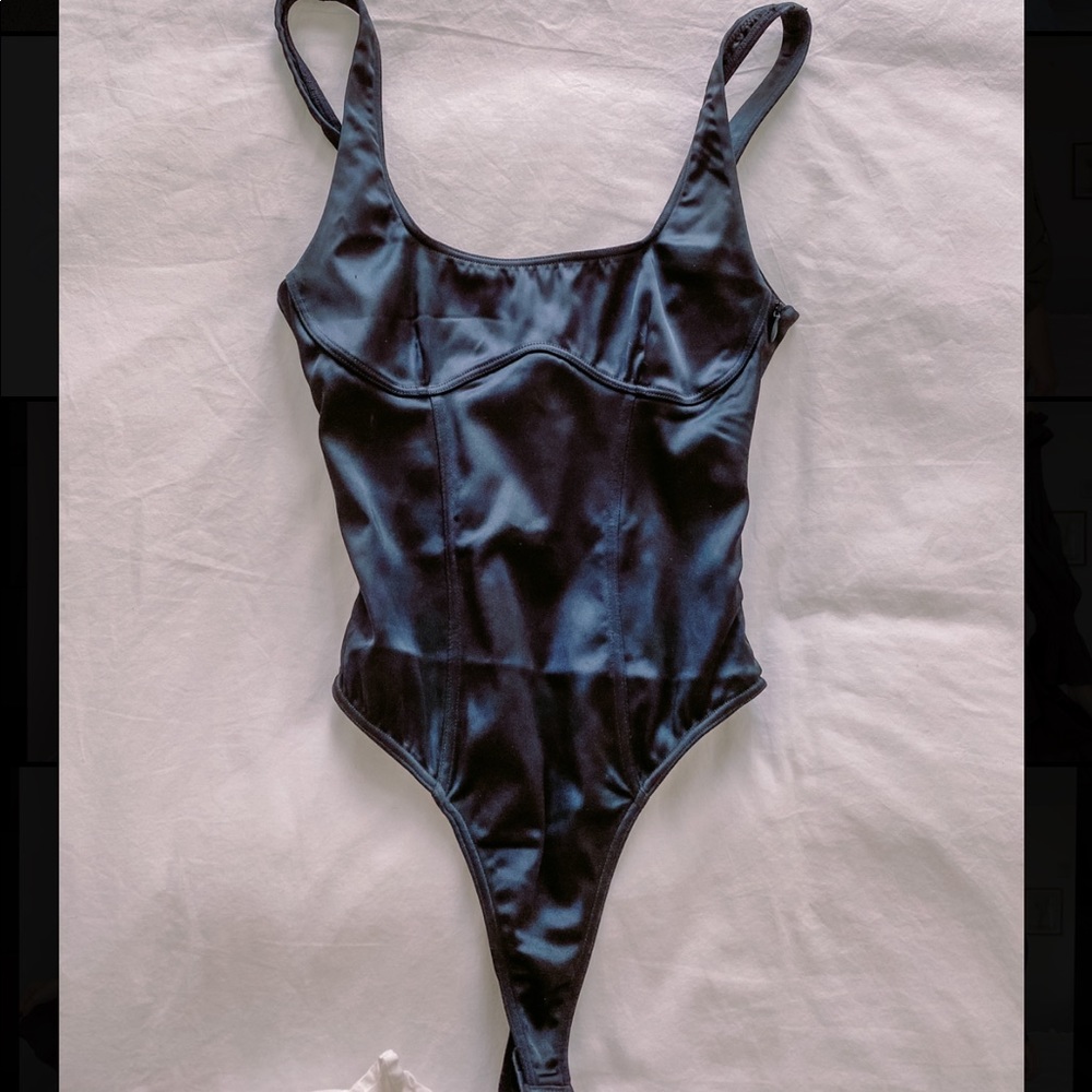 Whitefox bodysuit in black